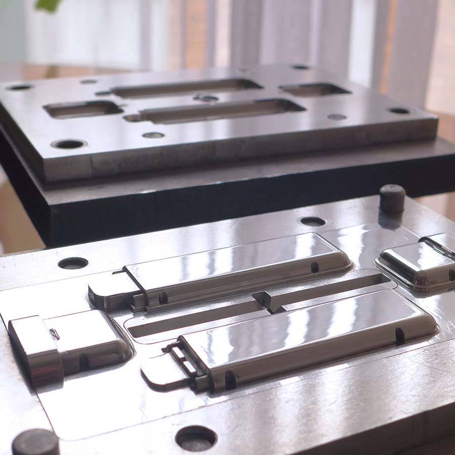 Moldes inyección plástico bogota colombia